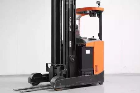 Carrelli retrattili 2017  BT RRE200 (1)