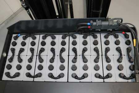 Carretilla retráctil 2016  BT RRE160M (6)