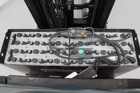 Chariots à mât rétractable 2018  BT RRE160H (5)