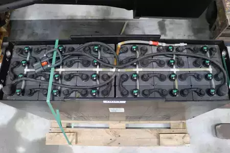 Vertical order pickers 2016  BT OME100H (4)