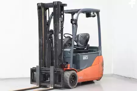 El truck - 3 hjulet 2015  Toyota 8FBET20 (1)