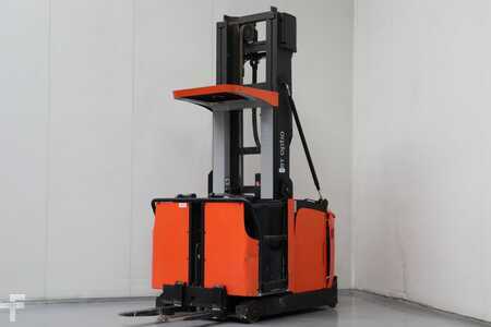 Vertikal-Kommissionierer 2018  BT OME100H (1)