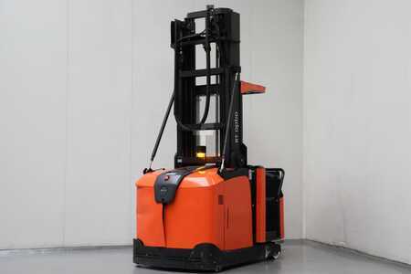 Vertikal-Kommissionierer 2018  BT OME100H (2)