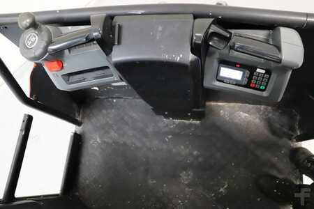 Vertikal-Kommissionierer 2016  BT OME100H (4)