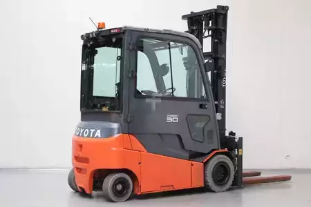 Elektromos 4 kerekű 2019  Toyota 8FBMT30 (2)