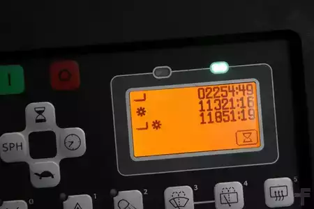 Elektromos 4 kerekű 2019  Toyota 8FBMT30 (7)