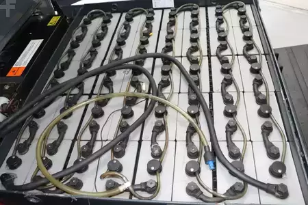 Elektryczne 4-kołowe 2018  Toyota 8FBMT30 (5)