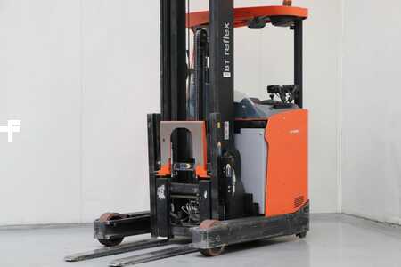 Carretilla retráctil 2017  BT RRE160H (1)