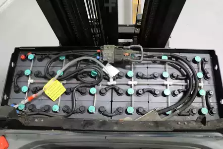 Carrelli retrattili 2018  BT RRE160H (6)