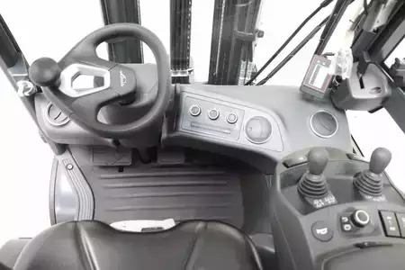 Carrelli elettrici 4 ruote 2023  Linde E30HL-01/600 (3)