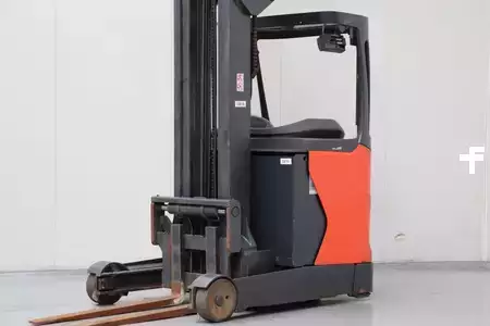 Carrelli retrattili 2015  Linde R16HD-01 (1)