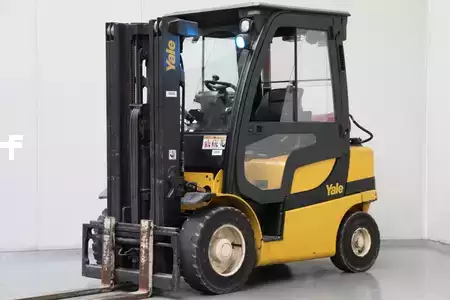 Gázüzemű targoncák 2016  Yale GLP25VX (1)