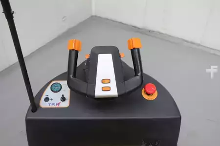 Tractor de arrastre 2013  DEC TRP4 (3)