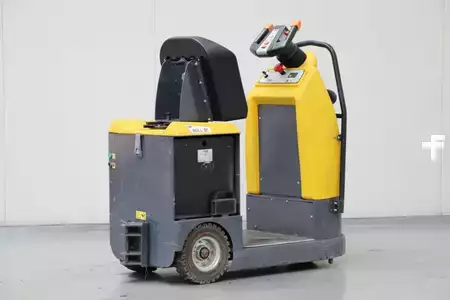 Tractor de arrastre 2018  DEC BULL SX (2)