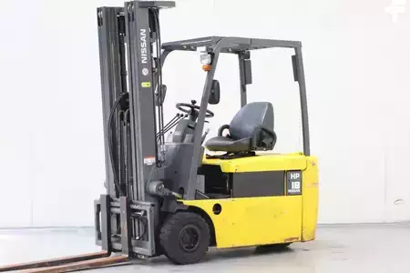 Elektromos 4 kerekű 2004  Nissan GN01L18HQ (1)