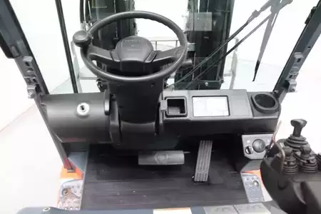 Eléctrica de 4 ruedas 2020  Toyota 8FBMT35 (3)