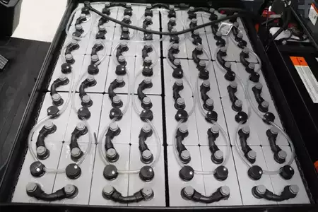 Eléctrica de 4 ruedas 2020  Toyota 8FBMT35 (5)