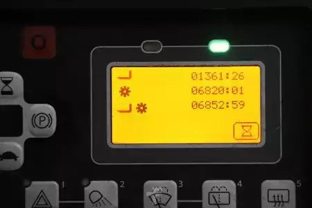 Chariots électriques à 3 roues 2019  Toyota 8FBE18T (7)