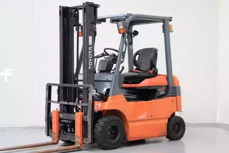 Eléctrico - 4 rodas 2014  Toyota 7FBH20 (1)