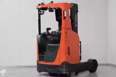 Carretilla retráctil 2018  Toyota RRE160HR (2)