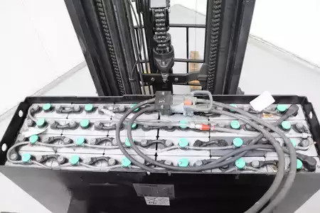 Carretilla retráctil 2018  Toyota RRE160HR (6)