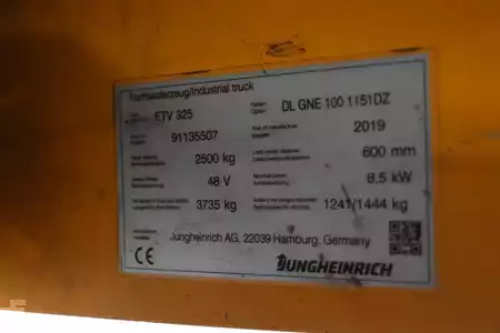 Reachtrucks 2019  Jungheinrich ETV 325 (4)