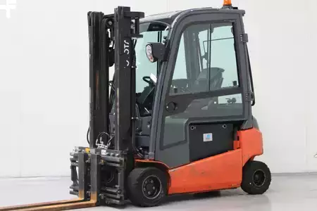 Elektro 4 Rad 2019  Toyota 8FBM20T (1)