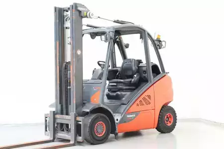 Gas gaffeltruck 2015  Linde H25T-02 (1)