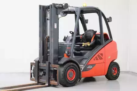 Wózki gazowe 2019  Linde H30T-02 (1)