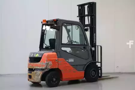 Dieseltrukki 2012  Toyota 02-8FDF25 (2)