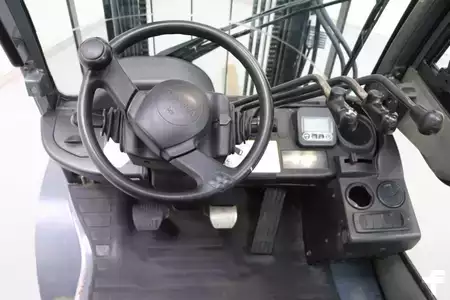 Dieseltruck 2012  Toyota 02-8FDF25 (3)