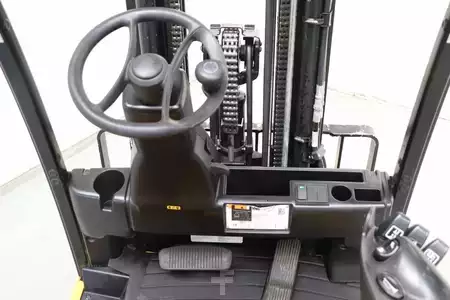 El truck - 3 hjulet 2020  Yale ERP18VT (3)