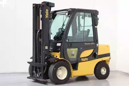 Wózki widłowe diesel 2017  Yale GDP35VX (1)