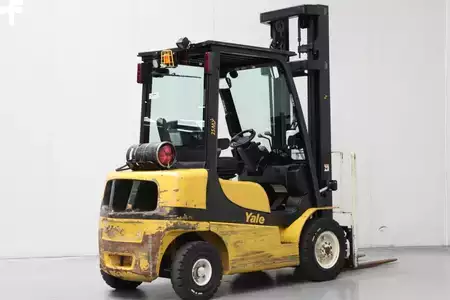 Gas gaffeltruck 2017  Yale GLP25MX (2)