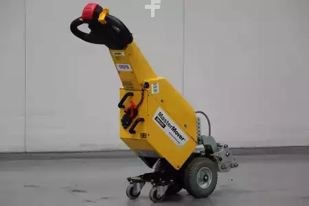 Schlepper 2018  Master Mover SM100+ (2)