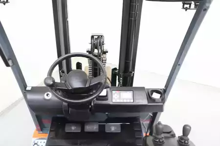 Eléctrica de 4 ruedas 2020  Toyota 8FBMKT30 (3)