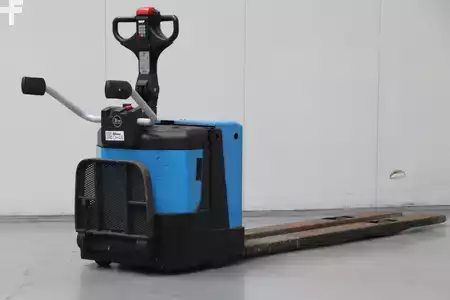 Niederhubwagen 2011  BT LPE200/8 (2)