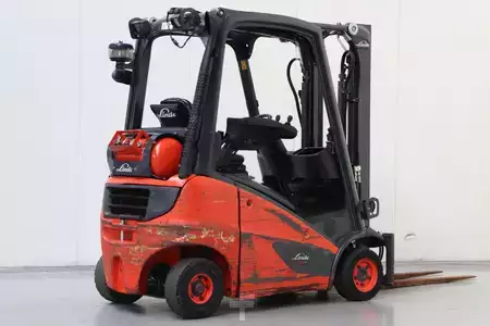 Gázüzemű targoncák 2021  Linde H16T-01 (2)