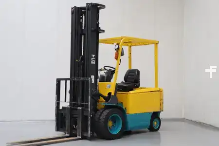 Elektrisk- 4 hjul 2002  TCM FB30-7 (1)