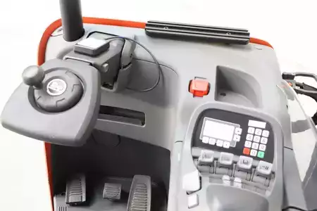 Reach Truck 2016  BT RRE120B (3)