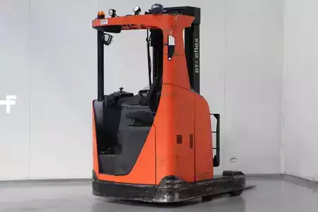 Reach Truck 2015  BT RRE140 (2)