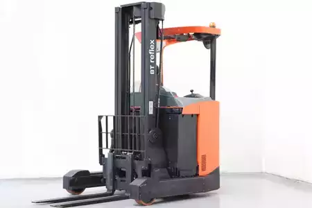 Reach Truck 2016  BT RRE140 (1)