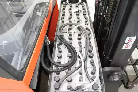 Schubmaststapler 2015  BT RRE140CC (6)