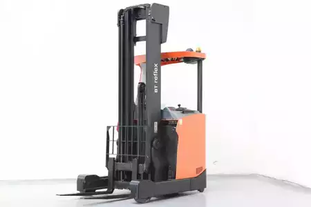 Schubmaststapler 2018  BT RRE140H (1)