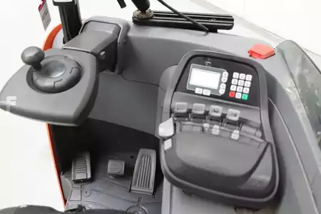 Carretilla retráctil 2017  Toyota RRE140HE (3)