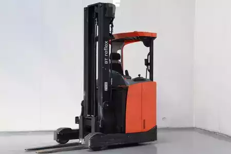 Skjutstativtruck 2015  BT RRE160E (1)