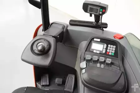 Carretilla retráctil 2018  Toyota RRE160H (3)