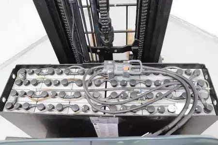 Carretilla retráctil 2018  Toyota RRE160H (6)