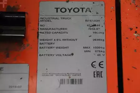 Carretilla retráctil 2018  Toyota RRE160H (4)