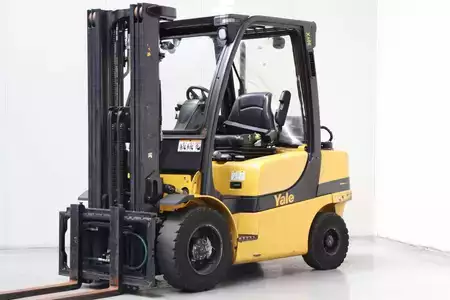 LPG Forklifts 2007  Yale GLP30VX (1)